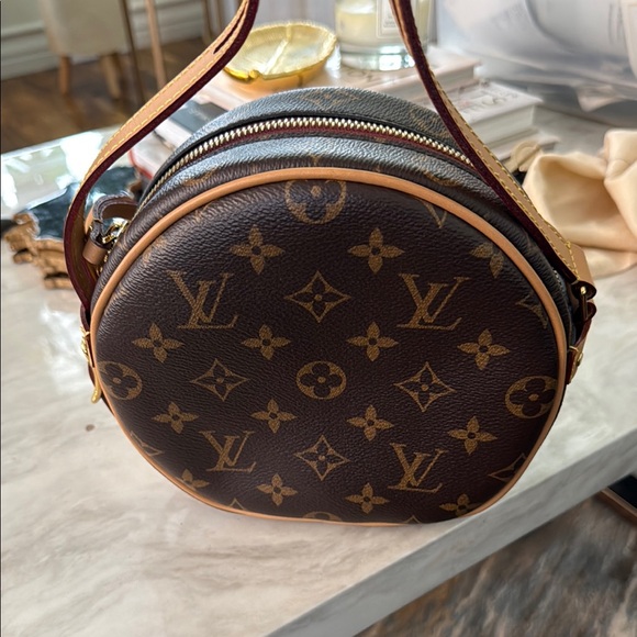 Louis Vuitton Brown Monogram Crossbody Bag - Picture 1 of 5